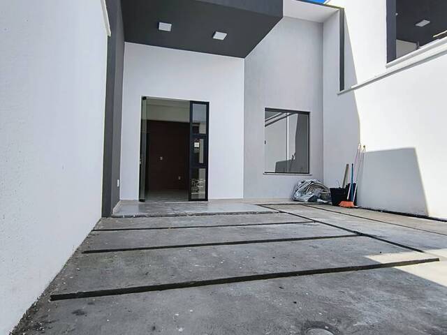 #2 - Casa para Venda em Feira de Santana - BA