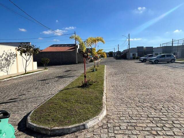 #10 - Casa para Venda em Feira de Santana - BA - 2