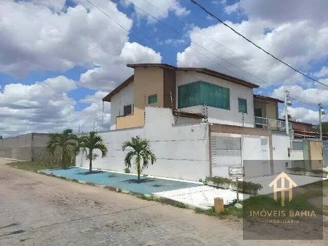 #018 - Casa para Venda em Feira de Santana - BA