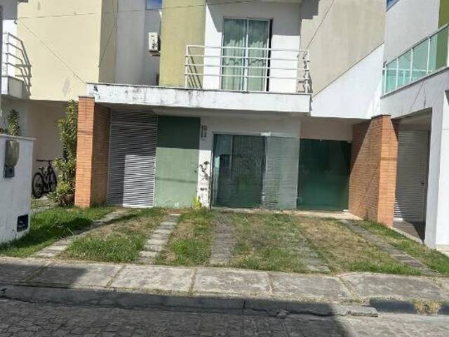 #022 - Casa para Venda em Feira de Santana - BA