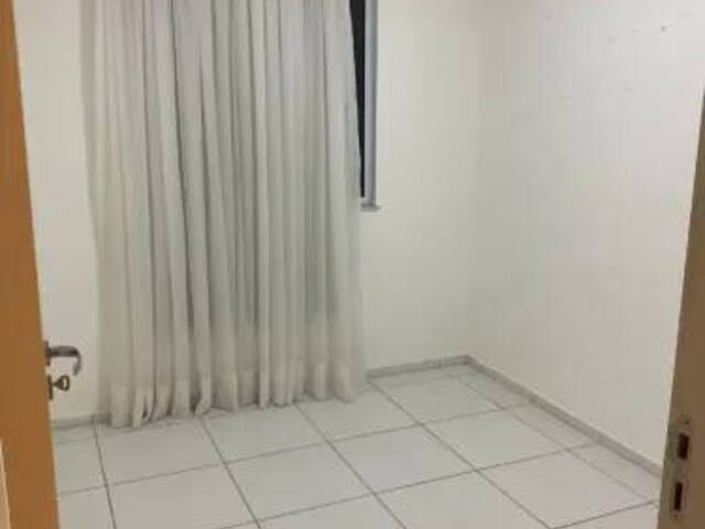 Apartamento para Venda em Feira de Santana - 4