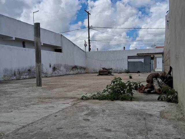 #025 - Área para Venda em Feira de Santana - BA