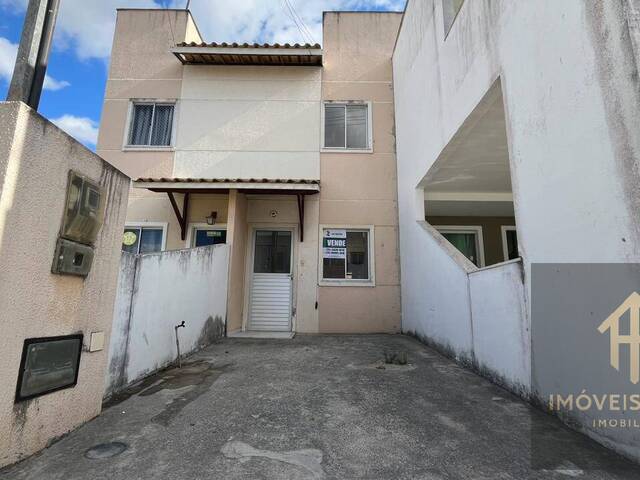 #40 - Casa para Venda em Feira de Santana - BA