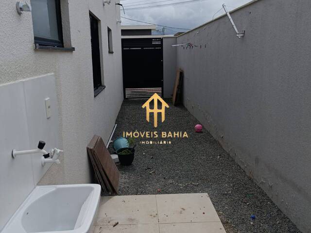 #44 - Casa para Venda em Feira de Santana - BA - 2