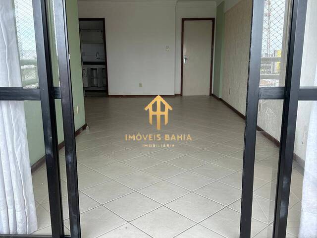 #60 - Apartamento para Venda em Feira de Santana - BA