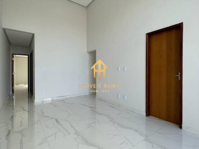 #96 - Casa para Venda em Feira de Santana - BA