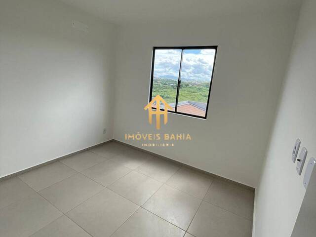 Apartamento para Venda em Feira de Santana - 2