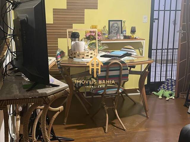 #141 - Apartamento para Venda em Feira de Santana - BA