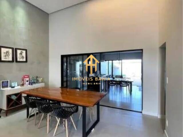 #161 - Casa para Venda em Feira de Santana - BA