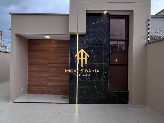 #167 - Casa para Venda em Feira de Santana - BA