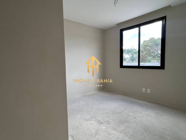 Casa para Venda em Feira de Santana - 2