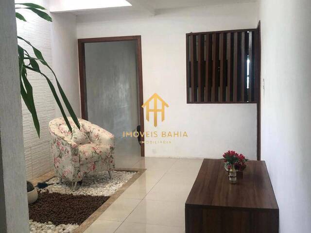Casa para Venda em Feira de Santana - 2