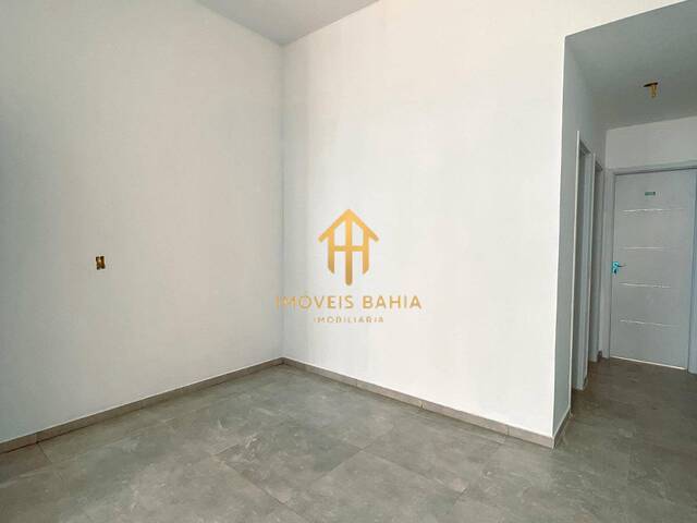 Apartamento para Venda em Feira de Santana - 5
