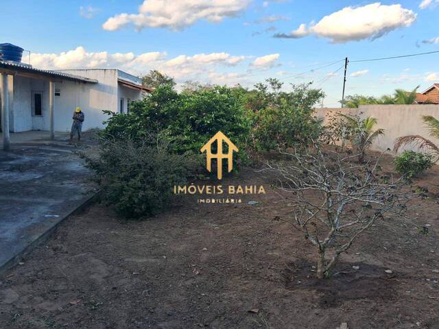 Casa para Venda em Feira de Santana - 2