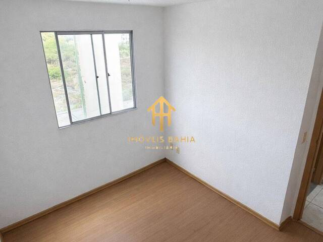 Apartamento para Venda em Feira de Santana - 4