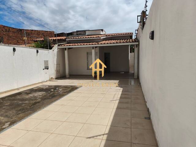 #490 - Casa para Venda em Feira de Santana - BA - 3