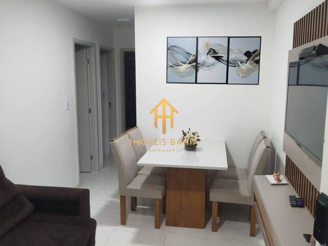 Apartamento para Venda em Feira de Santana - 2