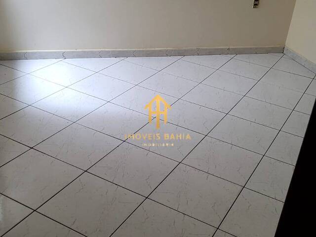 Apartamento para Venda em Feira de Santana - 4